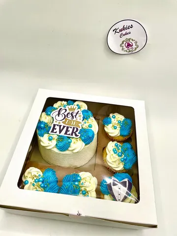 Best Dad Ever bento cake with matching teal and gold cupcakes