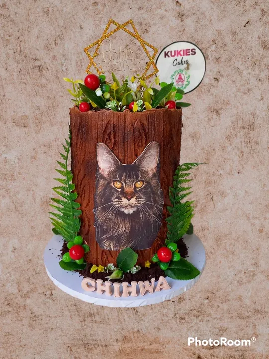 Wood log effect cake with a printed pet cat photo